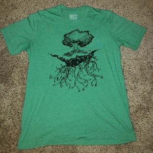 Curbside tree of life t-shirt size large